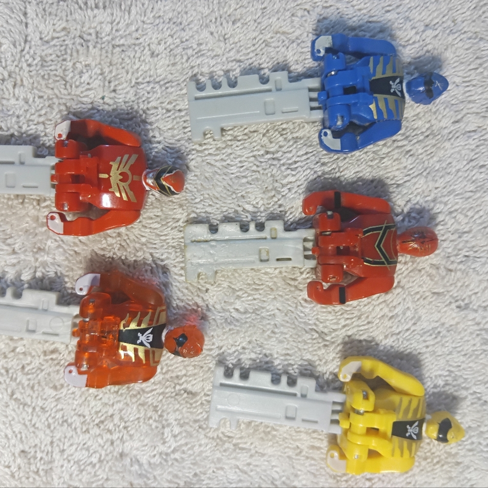 Power Rangers Super Megaforce Deluxe Key Lot LSet of five Power Rangers Super